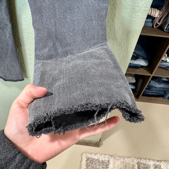 Good American Women's Charcoal Skinny Jeans - Picture 3 of 5